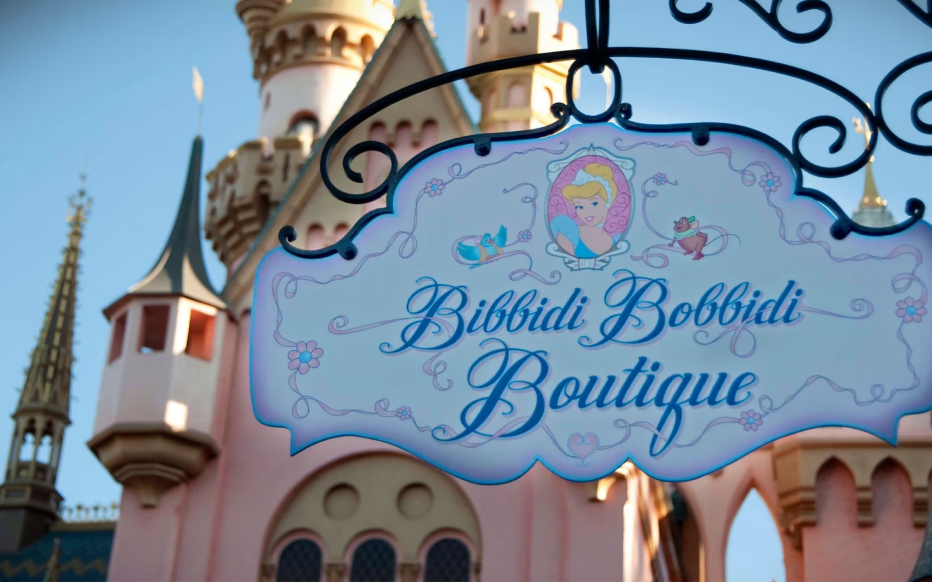 Guide To Disneyland’s Bippity Boppity Boutique